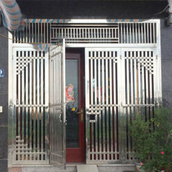 cua bon canh inox dep