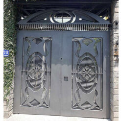 cua cong sat hai canh kin dao