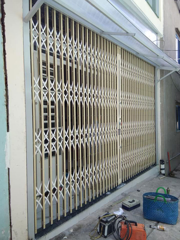 cua keo sat dai loan