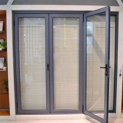 Cửa nhôm kính cường lực