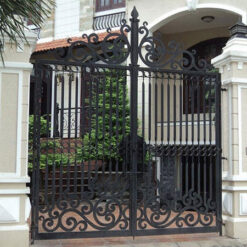 cua my nghe hai canh bang sat