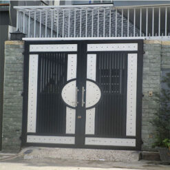 cua sat hai canh mau moi