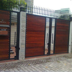 cua sat son mau van go dep