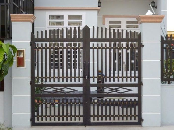 lam sach cua sat nhu the nao