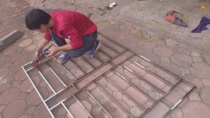 mau chan song cua so inox 304 dep