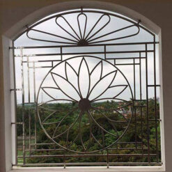 mau chan song cua so lam bang inox