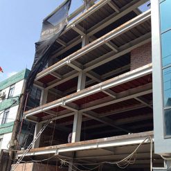 nha o khung thep tien che ba tang